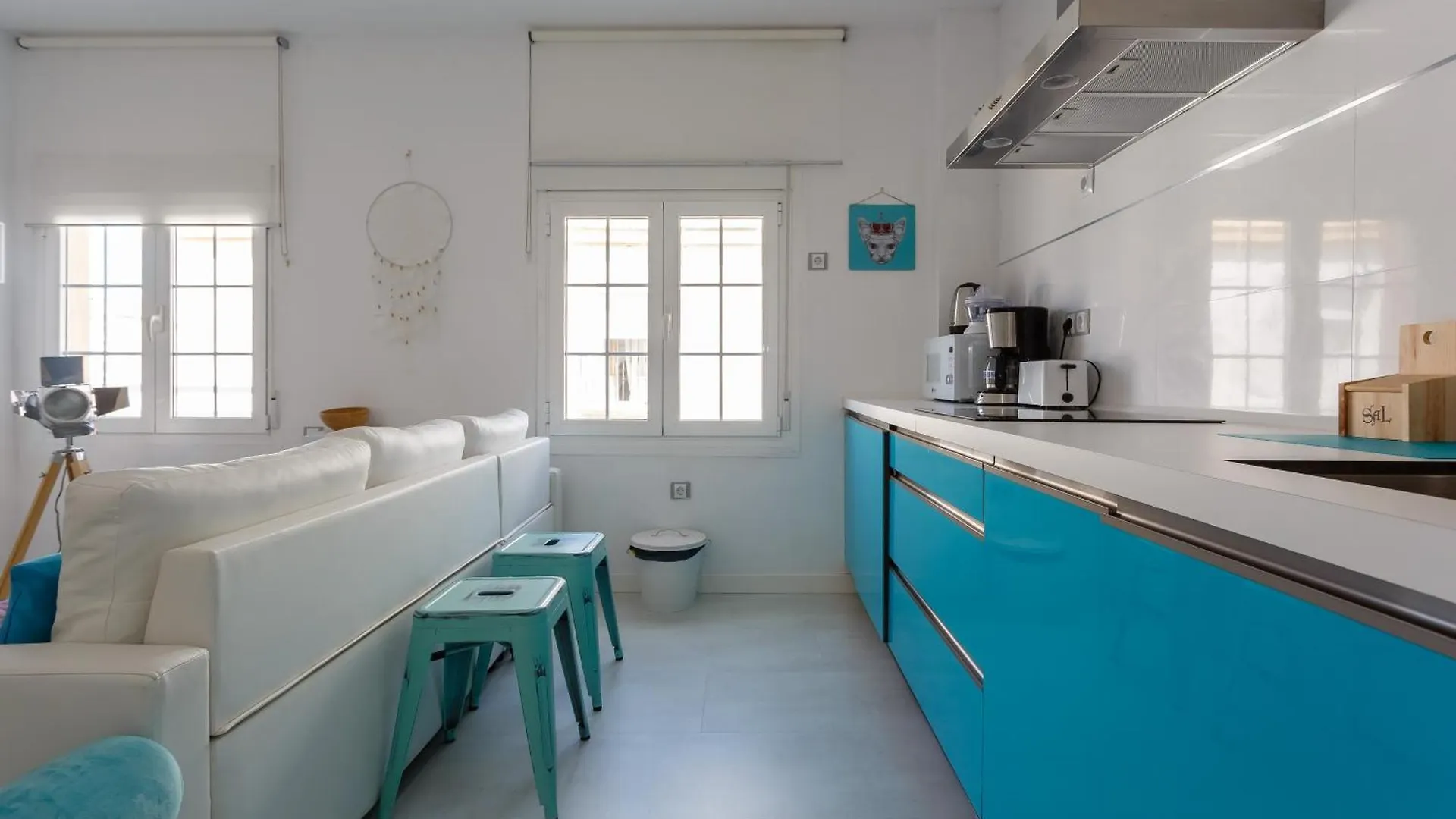 Caleta-Paradise Apartment By Cadiz4Rentals