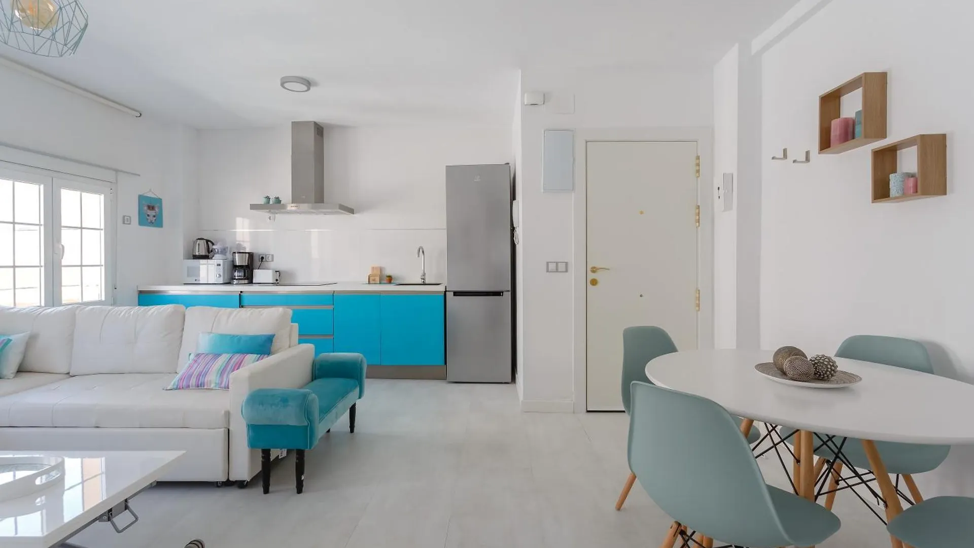 Caleta-Paradise Apartment By Cadiz4Rentals